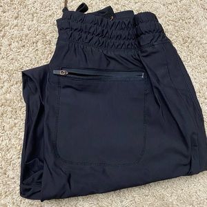 FORM by Cherokee skinny scrub pant - XS